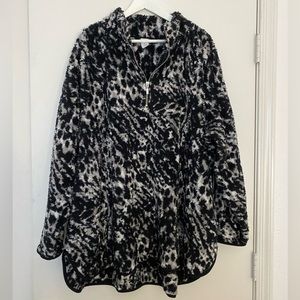 Fuzzy warm sweater, LIVI Lane Bryant size 26/28 or 4X